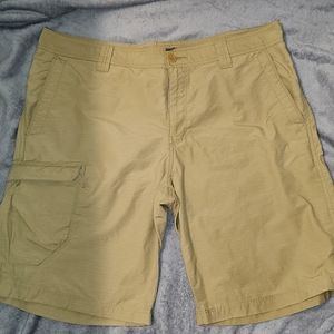 Columbia shorts .
